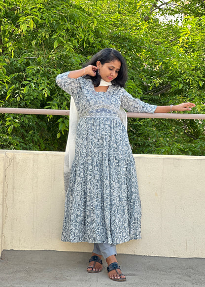 Grey Floral Kurta Set