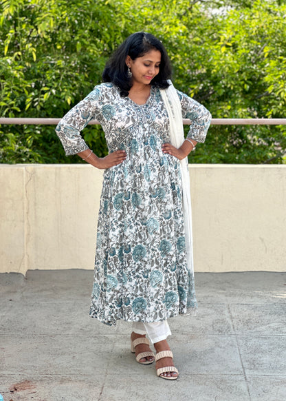 White Floral Alia cut Kurta set