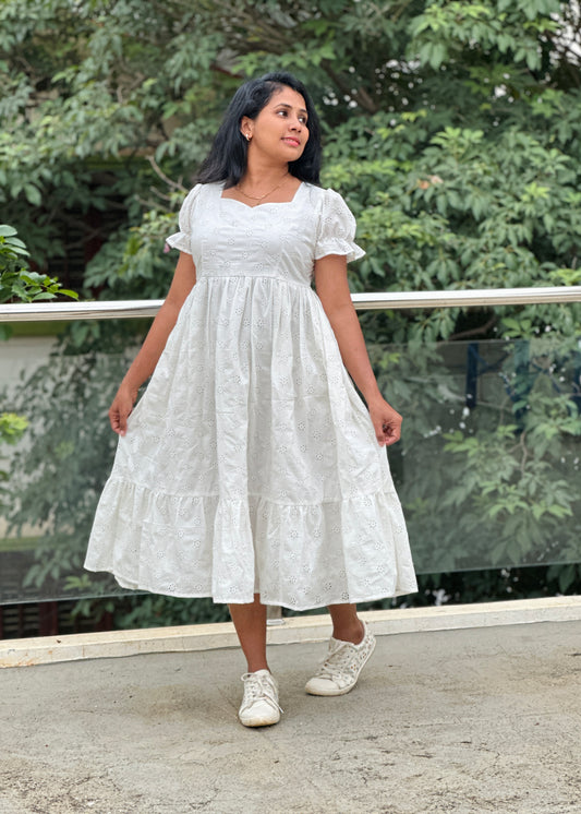 White Petal Hakoba Midi Dress